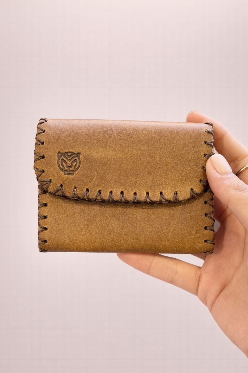 Edmonds Leather Card Holder – Camel Tan