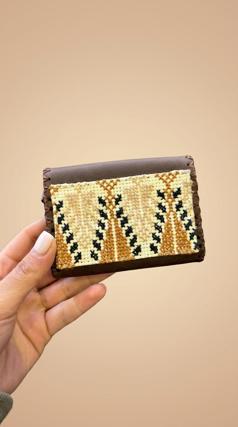 Heritage Embroidered Card Holder