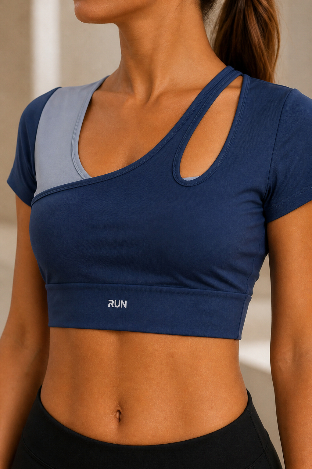 Velocity Cut Active Top